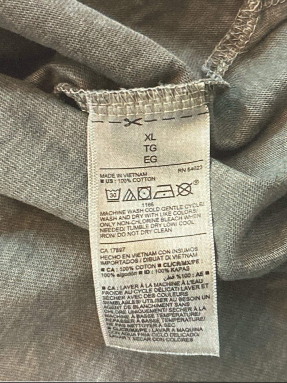 Old Navy Men's Olive Green Sleeveless Tank with Chest Pocket - Picture 4 of 5
